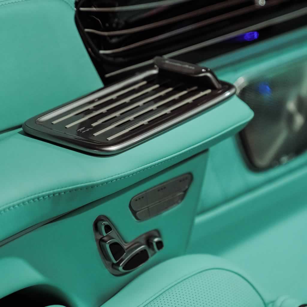 mobile charger in Landjet